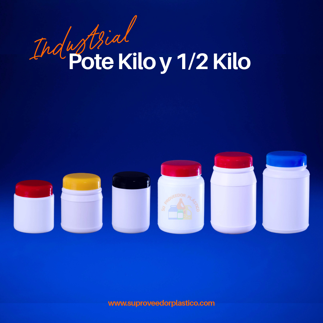 Potes plásticos de boca ancha con tapas, en capacidades de 1 kilo y 1/2 kilo, con un diseño geométrico especial (cuadrado o cónico) para apilamiento eficiente.