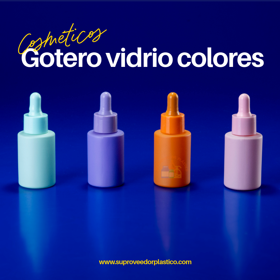 Cuatro frascos cilíndricos de vidrio opaco en colores pastel (menta, lavanda, naranja, rosa), cada uno con una tapa tipo gotero o pipeta. Envases para sueros faciales.